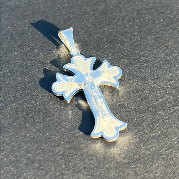 20” Sterling Silver Rope Chain With Cross Pendant - Picture 5 of 8